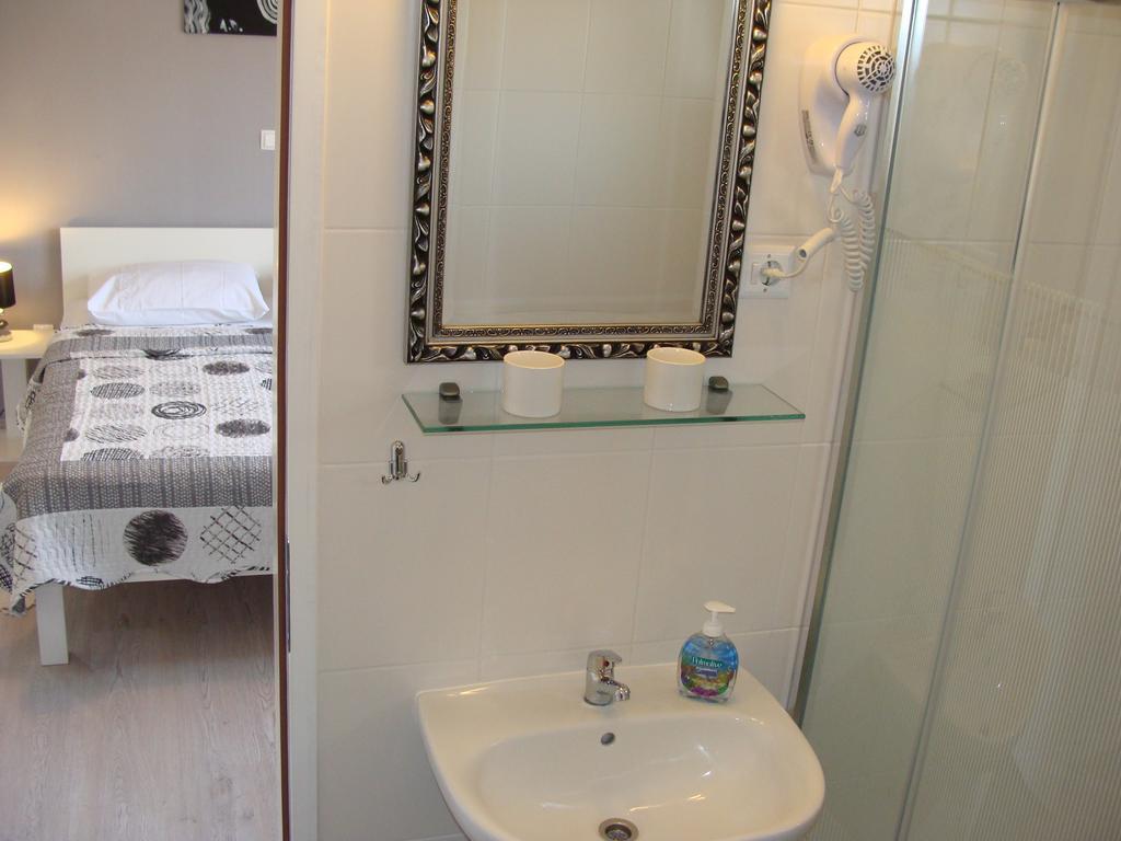 Guest House Dragic - Anex Zadar Rum bild
